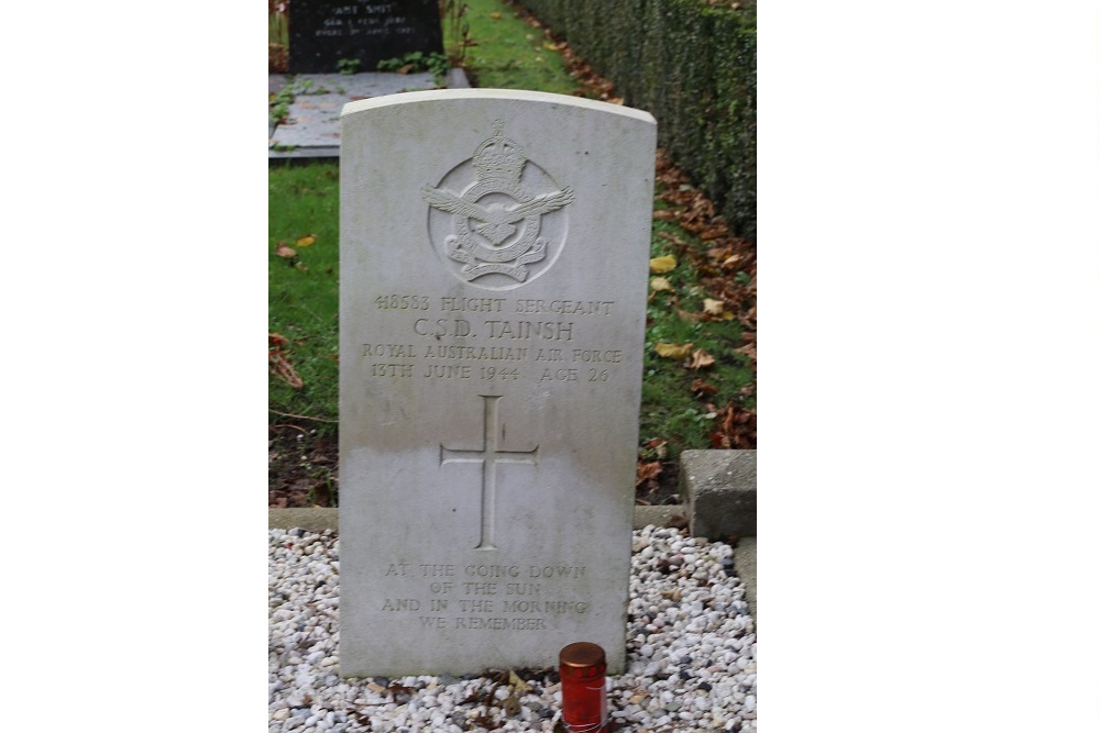 Commonwealth War Graves Municipal Cemetery Spanbroek #4