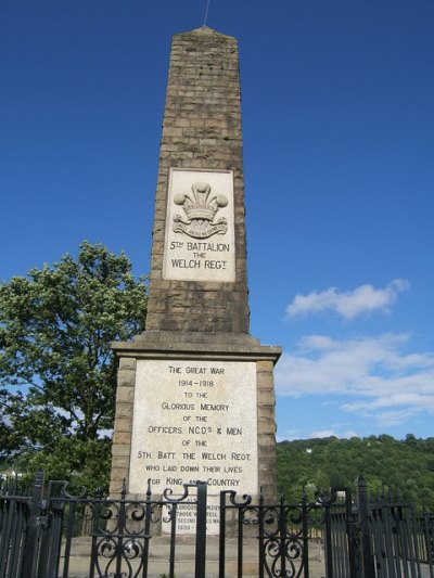 Oorlogsmonument 5th Battalion - The Welch Regiment #1
