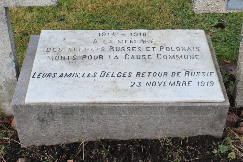 Gedenkteken Russisch-Poolse Soldaten Begraafplaats Robermont #2