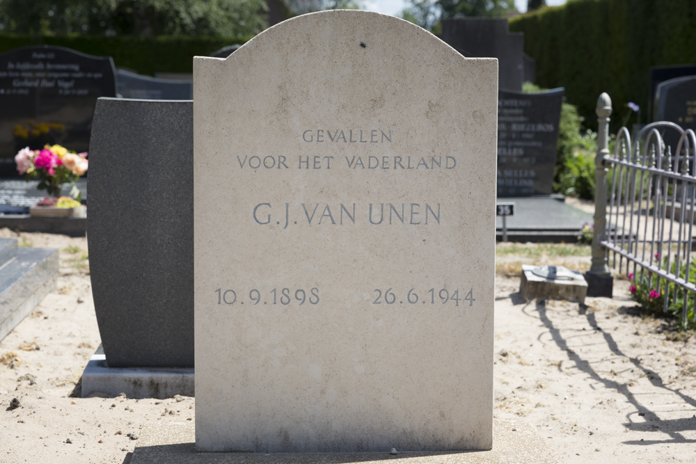 Dutch War Graves IJsselmuiden #5