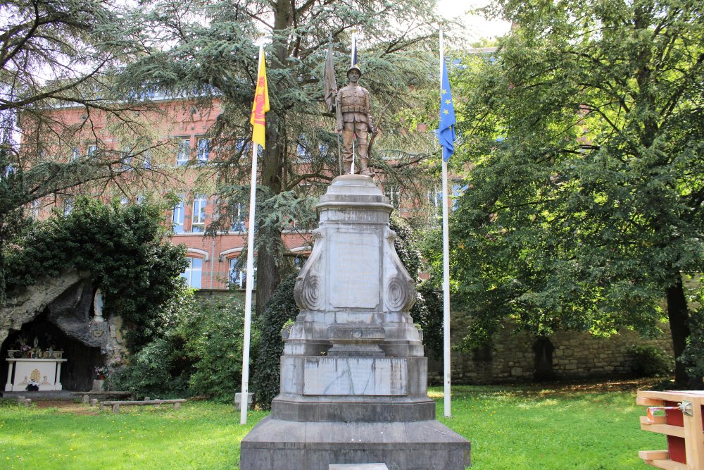 Oorlogsmonument Malonne #2