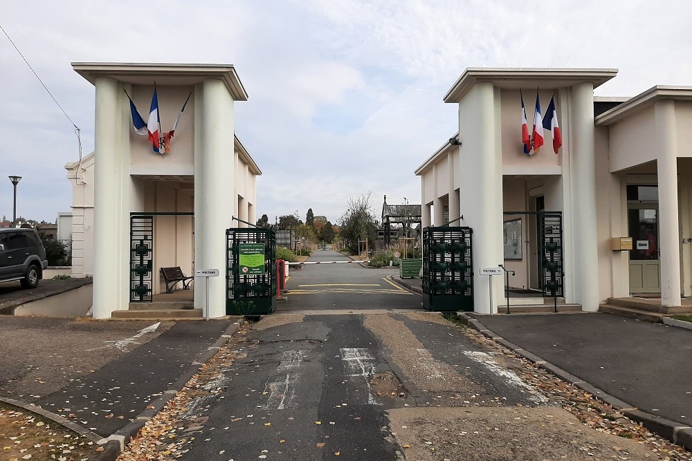 Oorlogsmonument Vichy #3