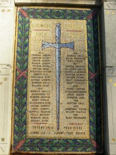War Memorial Chépy #1