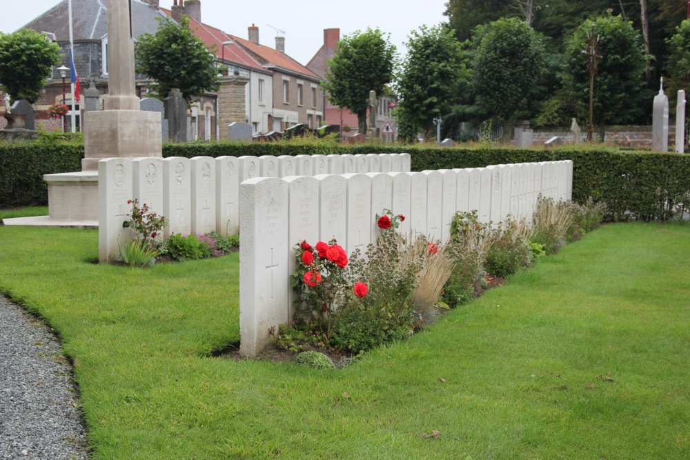 Commonwealth War Graves West-Cappel #3