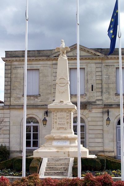 War Memorial Landiras #1