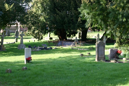Oorlogsgraf van het Gemenebest Moreton-in-Marsh Church Cemetery #1