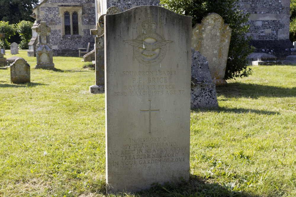 Oorlogsgraven van het Gemenebest St Michael Churchyard #4