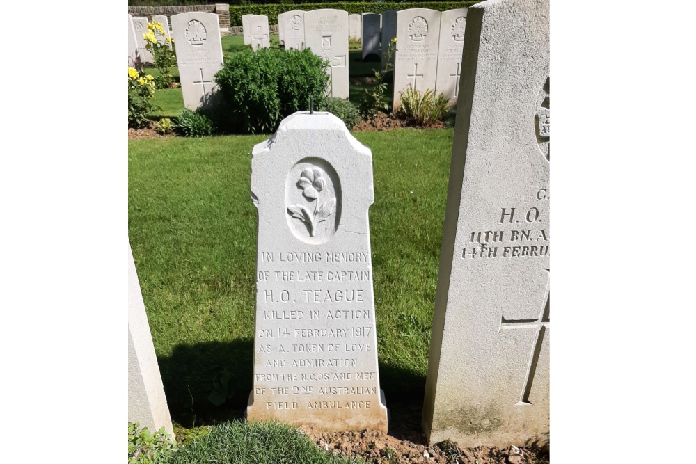 Oorlogsgraven van het Gemenebest Bazentin-le-Petit Military Cemetery #5