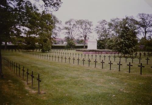 Duitse Oorlogsbegraafplaats Piennes #1