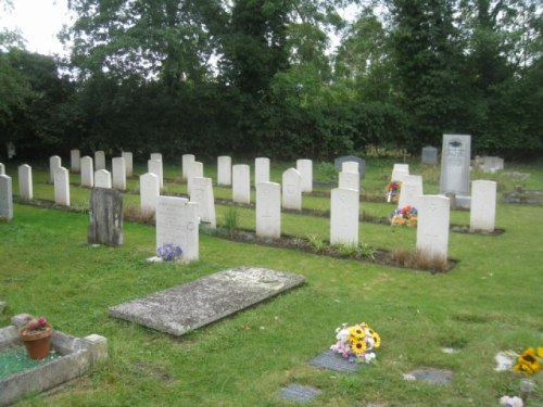 Oorlogsgraven van het Gemenebest Saints Mary and Andrew Churchyard #1