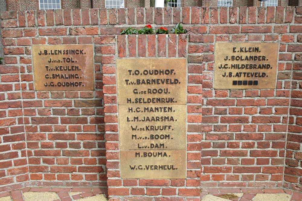 War Memorial Westbroek #3