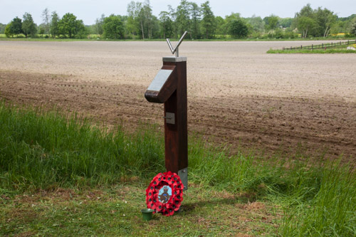 Memorial Stirling W7630