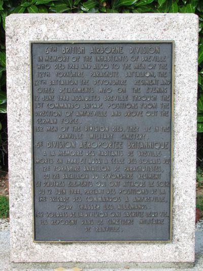 Monument 6e Britse Luchtlandingsdivisie Bréville-les-Monts #2