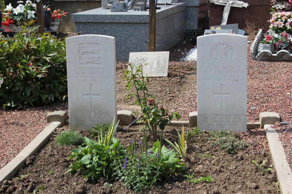 Oorlogsgraven van het Gemenebest Morbecque #2
