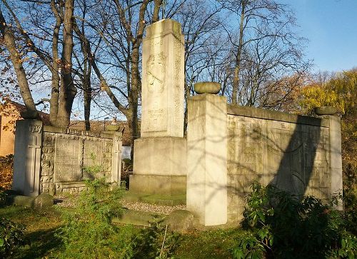 War Memorial Aligse