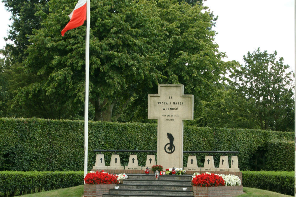 Memorial on Polish War Cemetery #1