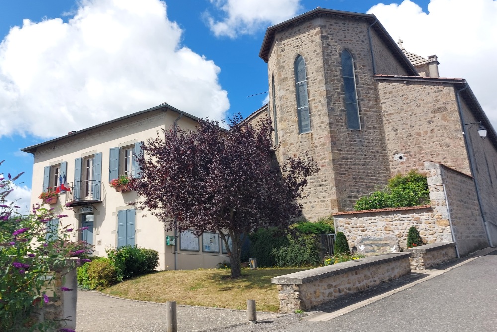 War Memorial La Chapelle-sur-Coise Church #4