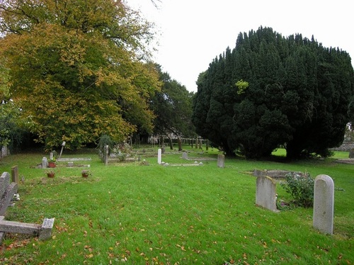 Commonwealth War Grave St John the Baptist Churchyard #1