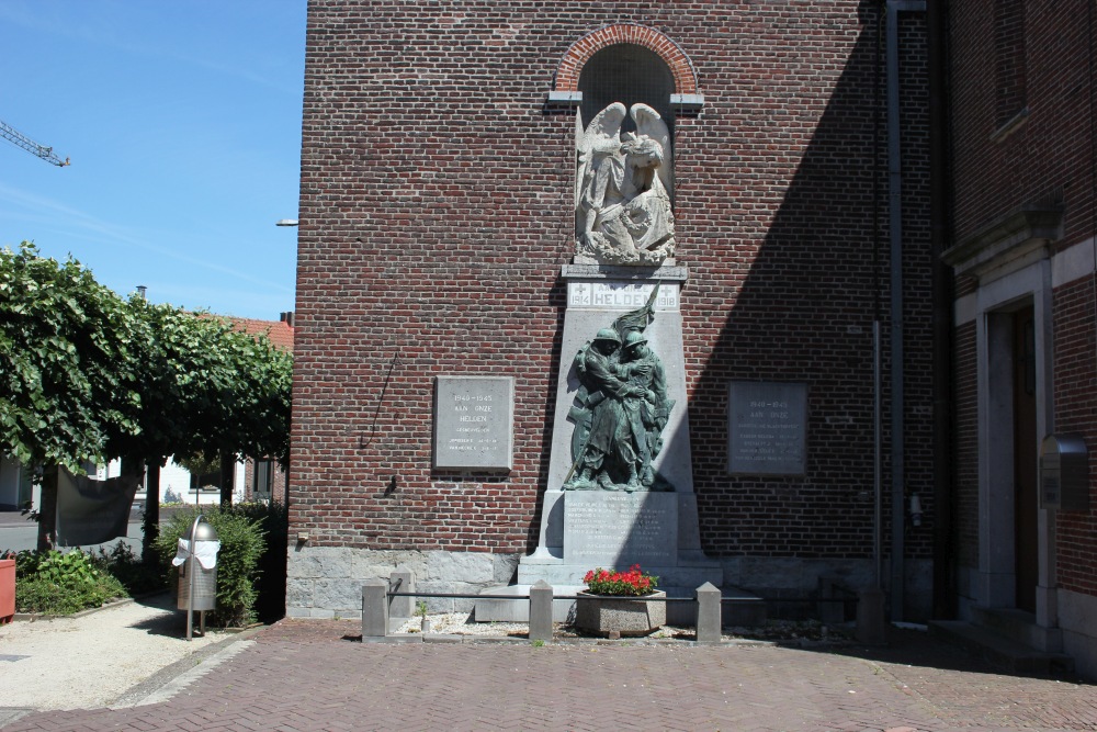 Oorlogsmonument Kluizen #1