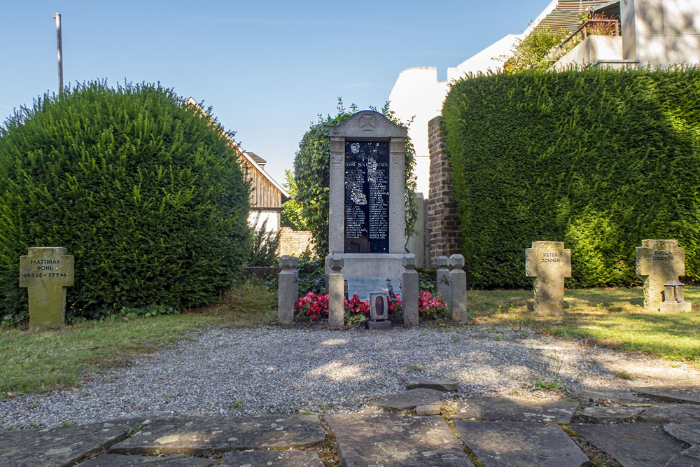 Duitse Oorlogsgraven en Monument Merzenich #3