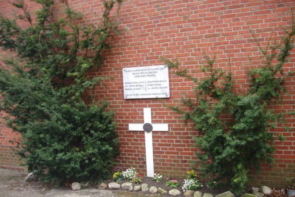 French Paratroopers Memorial