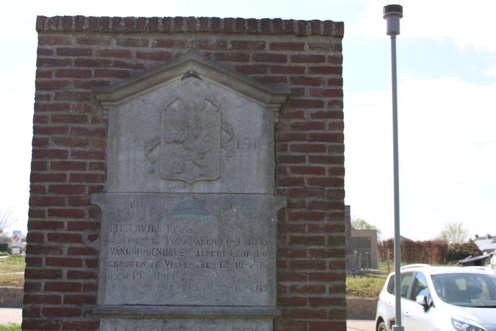 War Memorial Vissenaken #2