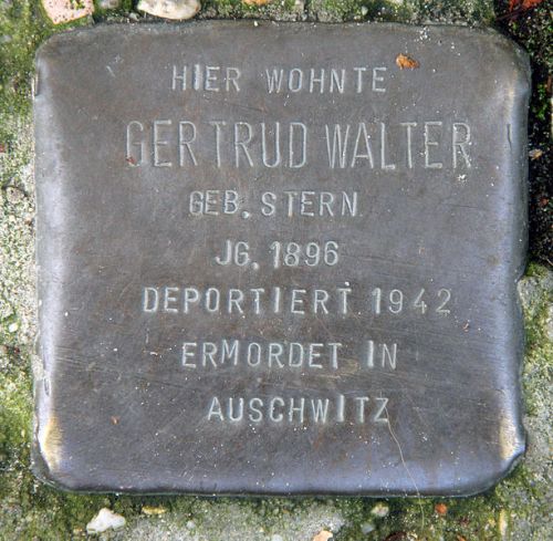 Stumbling Stones Levetzowstraße 11a #2