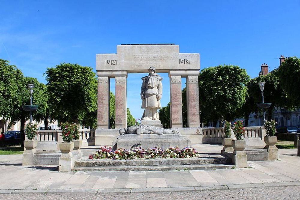 War Memorial Avallon