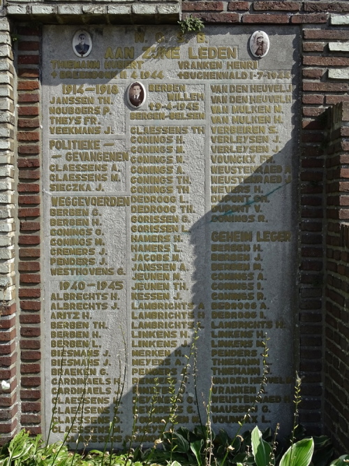 Oorlogsmonument Vucht #3