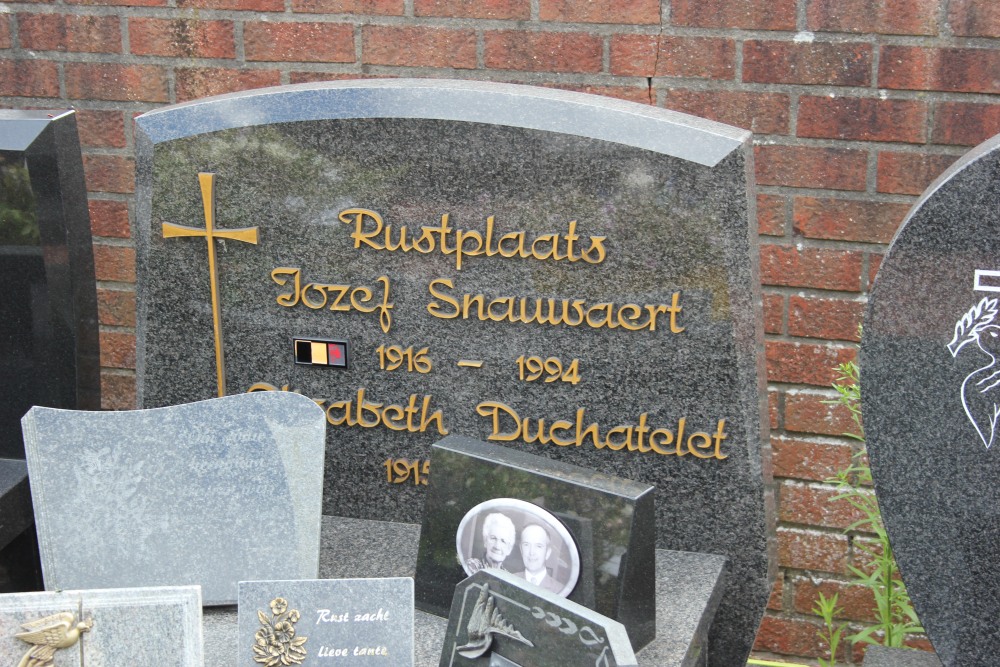 Belgian Graves Veterans Oeselgem #3