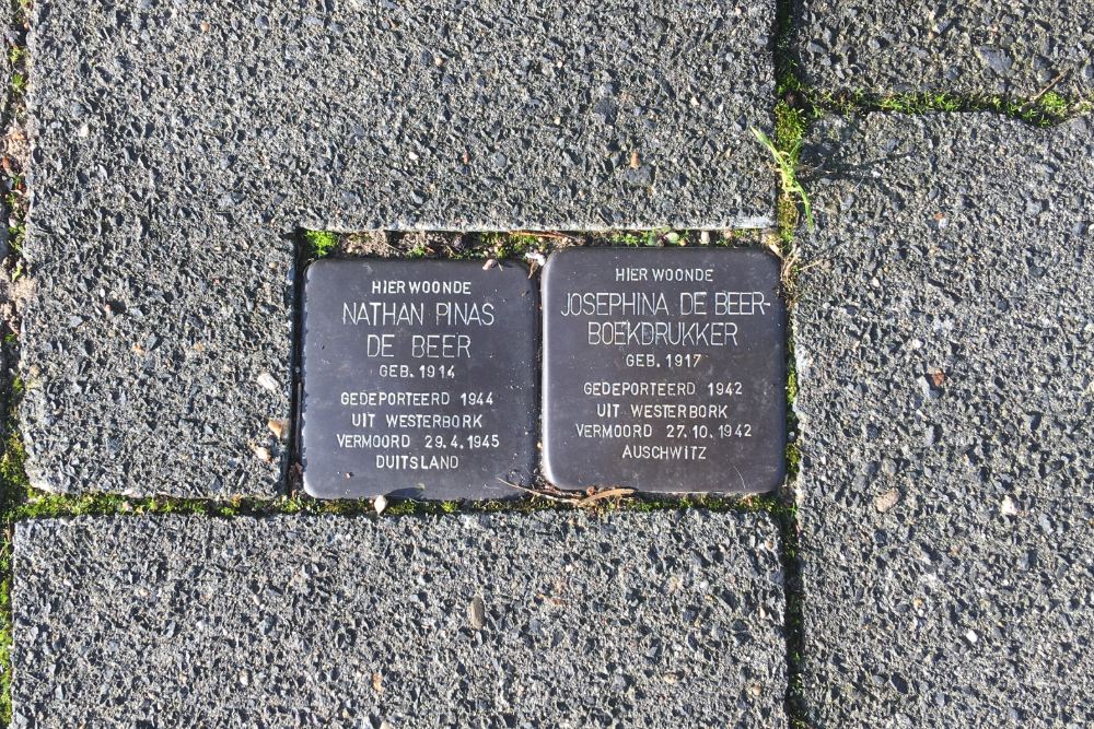 Stolpersteine Vossenstraat 61