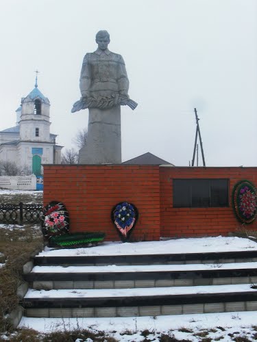 Oorlogsmonument Blizhnyaya Polubyanka #1