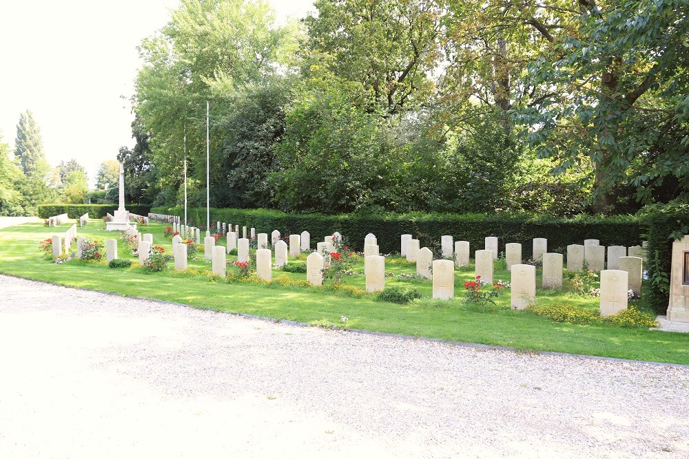 Poolse Oorlogsgraven Nieuwe Oosterbegraafplaats Amsterdam #1