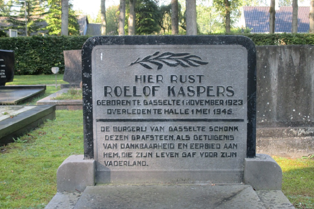 Dutch War Graves Municipal Cemetery Gasselte #1