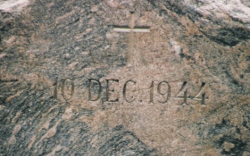 Remembrance Stone and Information Sign Executions Renesse #2