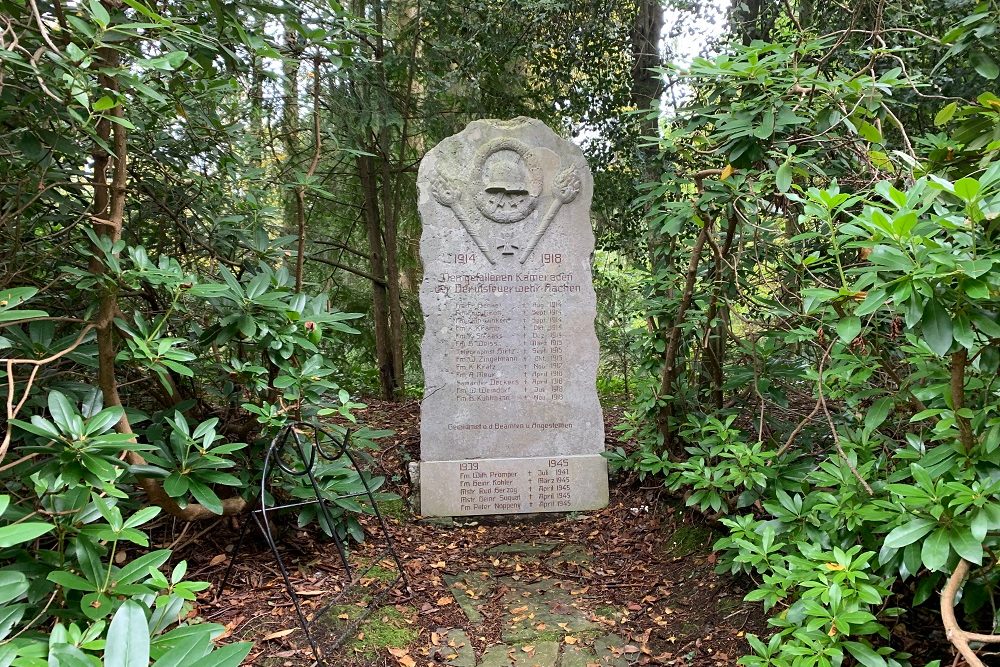 Oorlogsmonument Beroepsbrandweer Aken #1