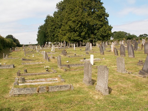 Commonwealth War Graves Chudleigh Cemetery