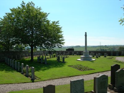 Commonwealth War Graves Dyce Old Churchyard #1