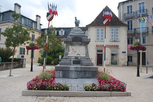 War Memorial Salies-de-Barn