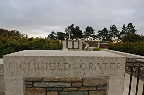 Oorlogsbegraafplaats van het Gemenebest Lichfield Crater