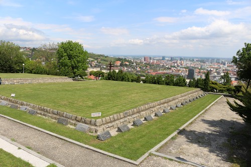 Sovjet Oorlogsbegraafplaats Slavn Bratislava #1