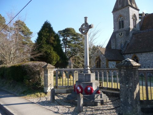 Oorlogsmonument Woolton Hill #1