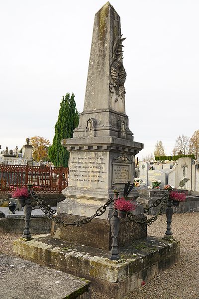 Monument Franse Soldaten Luxeuil-les-Bains