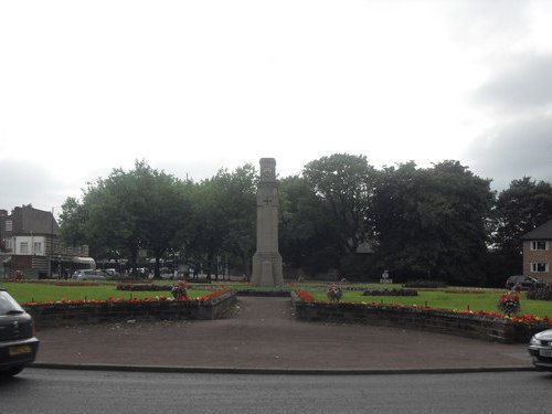 Oorlogsmonument Urmston #1