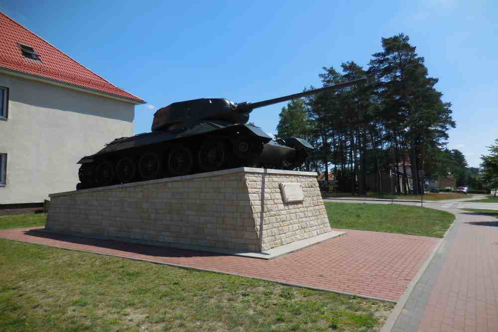 Bevrijdingsmonument (T-34/85 Tank) Borne Sulinowo #1