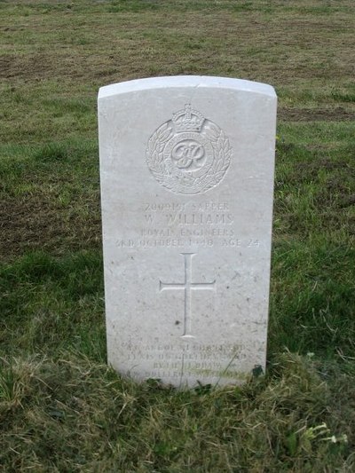 Commonwealth War Grave Ebenezer Chapel Cemetery