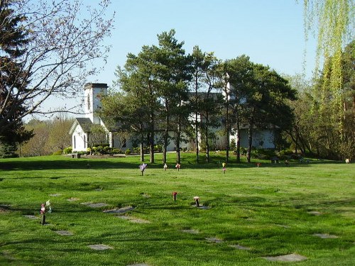 Commonwealth War Graves Mount Lawn Cemetery