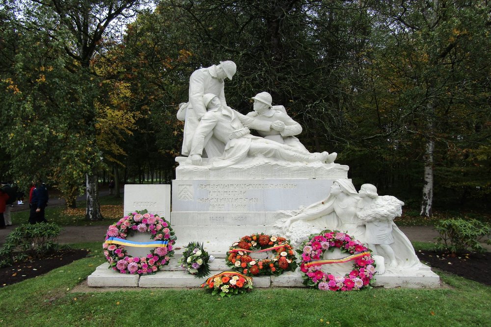 Oorlogsmonument Deurne #1