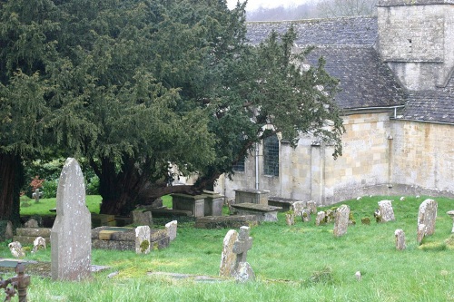 Oorlogsgraf van het Gemenebest St. Kenelm Churchyard #1