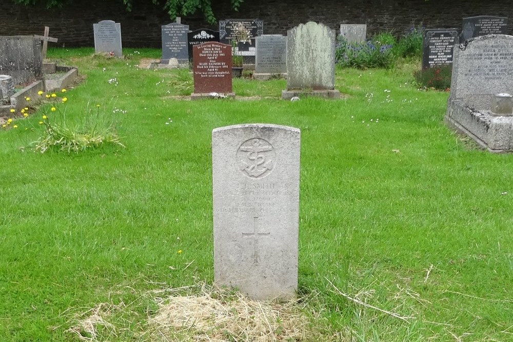 Commonwealth War Grave Iron Acton Cemetery #1